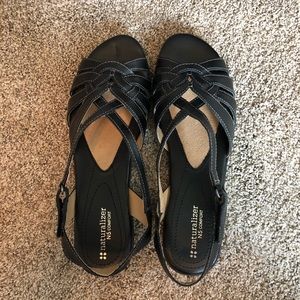 Neutralizer Black Sandals - size 10 Wide BNIB